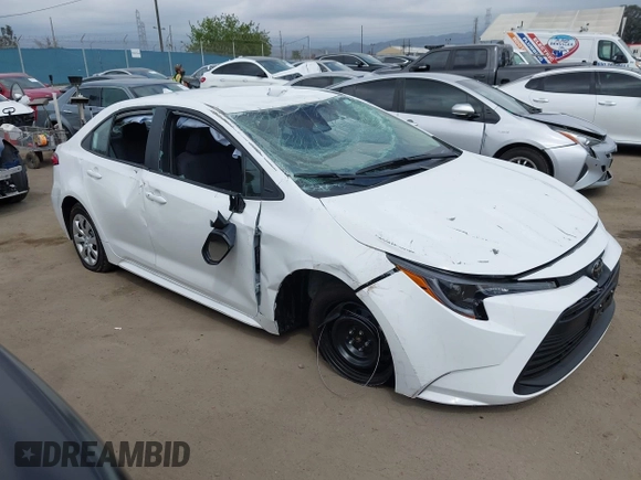 2025 Toyota Corolla LE z VIN 5YFB4MDE2SP229685, wystawiony jako IAAI lot #42083388 z przebiegiem 2 655 mil mil oraz . Historia ofert i sprzedaży dostępna na DreamBid. Obrazek 1.