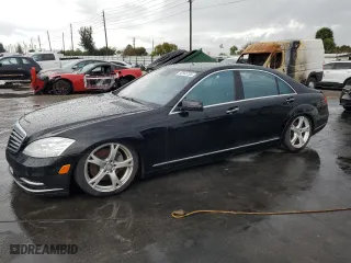 2013 Mercedes-Benz S-Class S 550 with VIN WDDNG7DB3DA527588, listed as a Copart auction lot 52543795 with 92,417 mi miles and Clean Title. Bid and sale history available at carsss.com. Image 1.