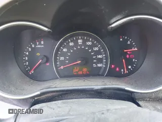 2014 Kia Sorento LX z VIN 5XYKT3A69EG499967, wystawiony jako IAAI lot #41790052 z przebiegiem 198 101 mil mil oraz . Historia ofert i sprzedaży dostępna na DreamBid. Obrazek 7.