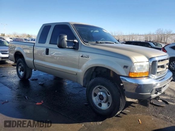 2001 Ford Super Duty F-250 XL with VIN 1FTNX21L71EC78923, listed as a Copart auction lot 88895785 with 269,448 mi miles and Salvage Title. Bid and sale history available at carsss.com. Image 4.