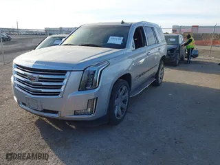 2015 Cadillac Escalade Luxury with VIN 1GYS4BKJ1FR300806, listed as a IAAI auction lot 41816789 with 131,457 mi miles. Bid and sale history available at carsss.com. Image 17.