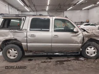 2003 GMC Yukon XL SLT with VIN 1GKFK16Z33R111162, listed as a IAAI auction lot 41611886 with 0 mi miles. Bid and sale history available at carsss.com. Image 14.