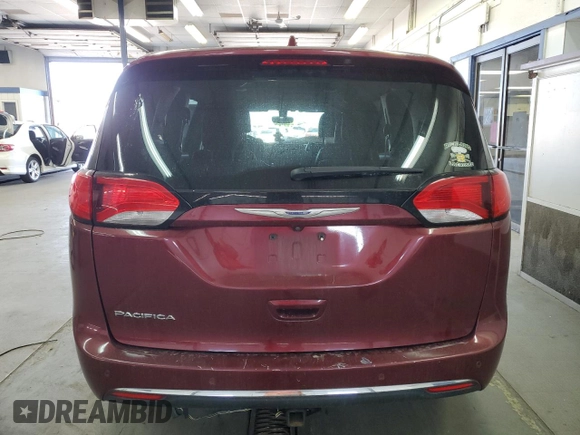 2018 Chrysler Pacifica Touring L z VIN 2C4RC1BG5JR211233, wystawiony jako Copart lot #58029295 z przebiegiem 112 264 mil mil oraz Szkody całkowita. Historia ofert i sprzedaży dostępna na DreamBid. Obrazek 6.