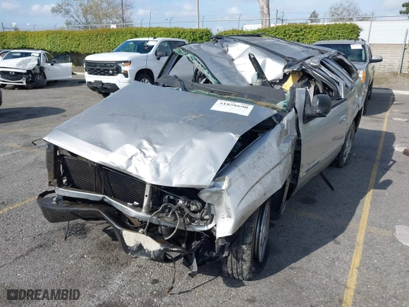 2004 Chevrolet TrailBlazer LT with VIN 1GNDS13S442417203, listed as a IAAI auction lot 41858690 with 98,983 mi miles. Bid and sale history available at carsss.com. Image 6.