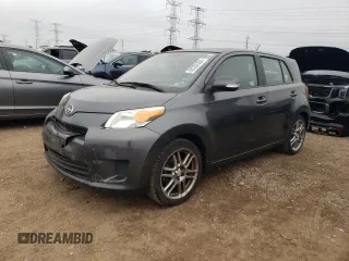 2009 Scion xD z VIN JTKKU10489J046486, wystawiony jako Copart lot #69332304 z przebiegiem 159 766 mil mil oraz Tytuł czysty. Historia ofert i sprzedaży dostępna na DreamBid. Obrazek 1.