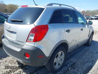 2014 Chevrolet Captiva Sport LS z VIN 3GNAL2EK5ES620965, wystawiony jako IAAI lot #41891173 z przebiegiem 160 342 mil mil oraz . Historia ofert i sprzedaży dostępna na DreamBid. Obrazek 4.