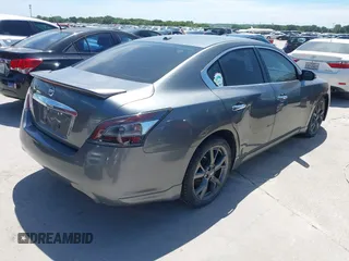 2014 Nissan Maxima SV z VIN 1N4AA5AP1EC440170, wystawiony jako IAAI lot #42837930 z przebiegiem 100 309 mil mil oraz . Historia ofert i sprzedaży dostępna na DreamBid. Obrazek 4.