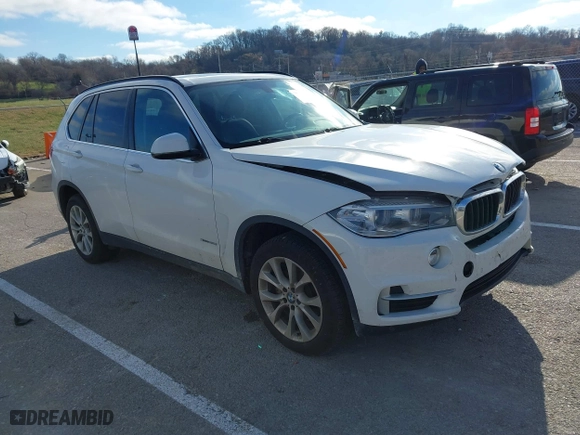 2016 BMW X5 xDrive35i with VIN 5UXKR0C52G0P29633, listed as a IAAI auction lot 41057391 with 176,697 mi miles. Bid and sale history available at carsss.com. Image 1.