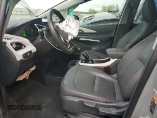 2020 Chevrolet Bolt EV Premier z VIN 1G1FZ6S07L4119587, wystawiony jako Copart lot #50548155 z przebiegiem 21 136 mil mil oraz Szkody całkowita. Historia ofert i sprzedaży dostępna na DreamBid. Obrazek 7.
