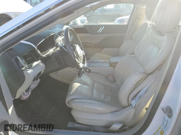 2017 Lincoln Continental Select with VIN 1LN6L9SP2H5623940, listed as a Copart auction lot 46302355 with 68,263 mi miles and Salvage title. Bid and sale history available at DreamBid. Image 7.