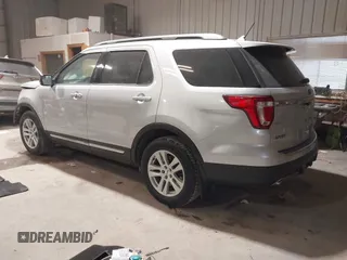 2018 Ford Explorer XLT z VIN 1FM5K8D8XJGA03930, wystawiony jako IAAI lot #41492266 z przebiegiem 160 362 mil mil oraz . Historia ofert i sprzedaży dostępna na DreamBid. Obrazek 3.