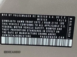 2014 Volkswagen Jetta S z VIN 3VW2K7AJ0EM231386, wystawiony jako IAAI lot #42229963 z przebiegiem 105 432 mil mil oraz . Historia ofert i sprzedaży dostępna na DreamBid. Obrazek 9.