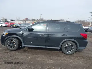2019 Nissan Pathfinder S с VIN 5N1DR2MM3KC650955, выставлен на аукционе IAAI как лот 41463501 с пробегом 65 227 миль миль и . История ставок и продаж доступна на DreamBid. Изображение 14.