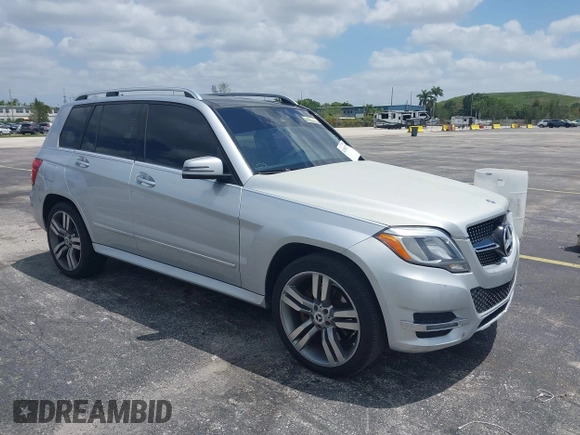 2014 Mercedes-Benz GLK 350 z VIN WDCGG5HB4EG203463, wystawiony jako IAAI lot #42090671 z przebiegiem 217 216 mil mil oraz . Historia ofert i sprzedaży dostępna na DreamBid. Obrazek 1.