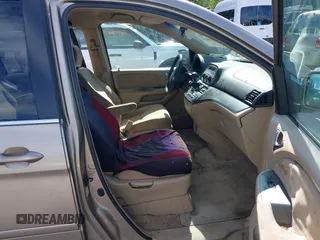 2006 Honda Odyssey EX с VIN 5FNRL38476B073450, выставлен на аукционе IAAI как лот 42726651 с пробегом 214 463 миль миль и . История ставок и продаж доступна на DreamBid. Изображение 5.