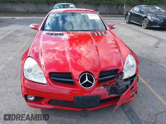 2008 Mercedes-Benz SLK 55 AMG with VIN WDBWK73F08F179225, listed as a IAAI auction lot 41423046 with 104,329 mi miles and . Bid and sale history available at DreamBid. Image 12.