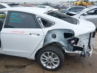 2020 Ford Fusion SE with VIN 3FA6P0LU2LR266943, listed as a IAAI auction lot 42160987 with 61,435 mi miles and . Bid and sale history available at DreamBid. Image 6.