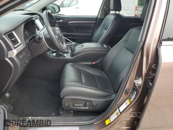 2018 Toyota Highlander Limited with VIN 5TDDZRFH9JS906459, listed as a Copart auction lot 60780655 with 32,068 mi miles and Salvage title. Bid and sale history available at DreamBid. Image 7.