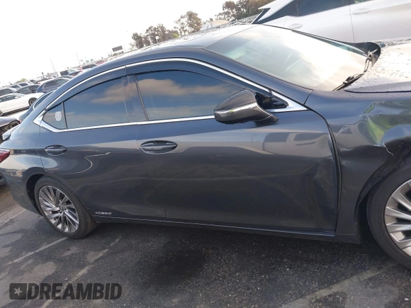 2022 Lexus ES 300h Luxury with VIN 58AEA1C16NU014227, listed as a IAAI auction lot 41504883 with 55,850 mi miles and . Bid and sale history available at DreamBid. Image 13.