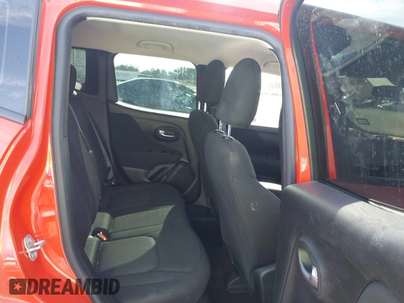 2020 Jeep Renegade Sport with VIN ZACNJAAB8LPL86428, listed as a IAAI auction lot 40952668 with 111,605 mi miles and . Bid and sale history available at carsss.com. Image 8.