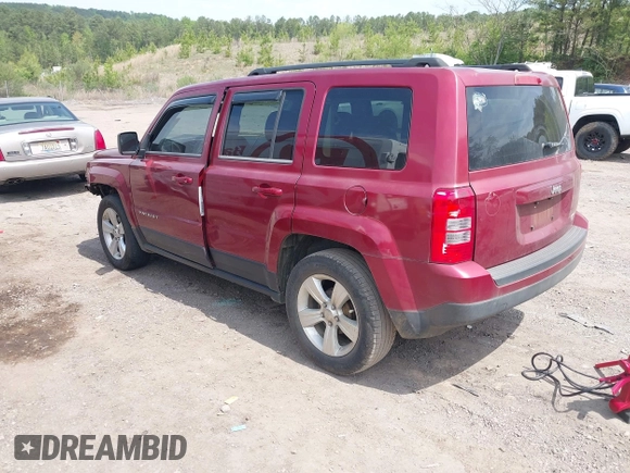 2014 Jeep Patriot Sport with VIN 1C4NJPBBXED617934, listed as a IAAI auction lot 42001839 with 117,306 mi miles. Bid and sale history available at carsss.com. Image 3.