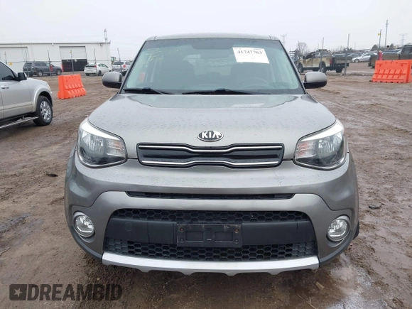2018 Kia Soul + with VIN KNDJP3A55J7511773, listed as a IAAI auction lot 41747763 with 62,228 mi miles. Bid and sale history available at carsss.com. Image 13.