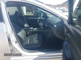 2020 Nissan Altima SV z VIN 1N4BL4DW1LC195914, wystawiony jako IAAI lot #41888061 z przebiegiem 81 376 mil mil oraz . Historia ofert i sprzedaży dostępna na DreamBid. Obrazek 5.