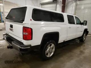 2016 GMC Sierra 2500HD SLE z VIN 1GT12SEG2GF272752, wystawiony jako Copart lot #79693704 z przebiegiem 200 684 mil mil oraz Szkoda całkowita • Salvage title. Historia ofert i sprzedaży dostępna na DreamBid. Obrazek 3.