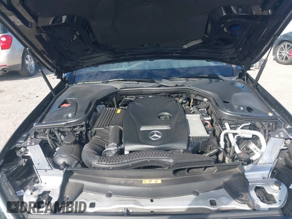 2019 Mercedes-Benz E-Class E 300 with VIN WDDZF4JB9KA586634, listed as a IAAI auction lot 41685266 with 97,296 mi miles. Bid and sale history available at carsss.com. Image 10.
