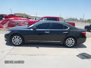 2007 Lexus LS 460 z VIN JTHBL46F375025263, wystawiony jako IAAI lot #42372108 z przebiegiem 172 558 mil mil oraz . Historia ofert i sprzedaży dostępna na DreamBid. Obrazek 14.