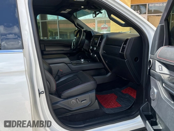 2021 Ford Expedition Limited z VIN 1FMJU1KT0MEA57485, wystawiony jako Copart lot #61282125 z przebiegiem 50 550 mil mil oraz Czysty tytuł • Clean title. Historia ofert i sprzedaży dostępna na DreamBid. Obrazek 5.