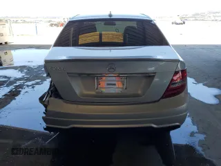 2012 Mercedes-Benz C 250 Sport с VIN WDDGF4HBXCR221640, выставлен на аукционе Copart как лот 62794345 с пробегом 85 561 миль миль и Чистый • Clean title. История ставок и продаж доступна на DreamBid. Изображение 6.