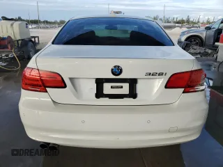 2013 BMW 3 Series 328i with VIN WBAKE3C50DE772264, listed as a Copart auction lot 88314935 with 140,757 mi miles and Salvage Title. Bid and sale history available at DreamBid. Image 6.