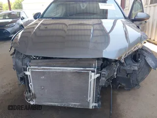 2021 Volkswagen Jetta SEL z VIN 3VWE57BU3MM032442, wystawiony jako IAAI lot #42404802 z przebiegiem 32 927 mil mil oraz . Historia ofert i sprzedaży dostępna na DreamBid. Obrazek 6.