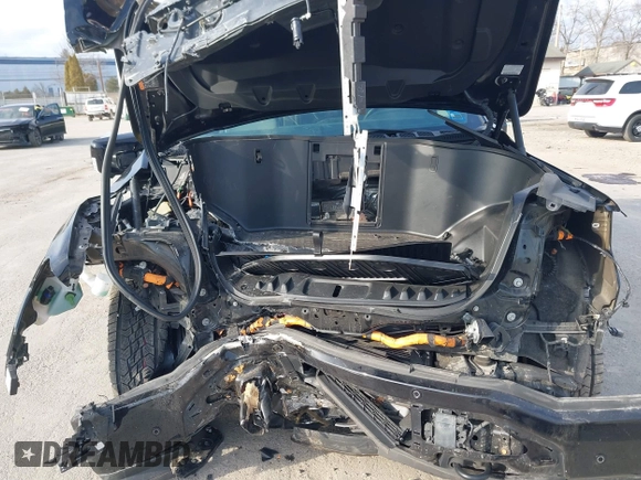 2022 Ford F-150 Lightning Pro z VIN 1FT6W1EV3NWG03970, wystawiony jako IAAI lot #41801986 z przebiegiem 29 815 mil mil oraz . Historia ofert i sprzedaży dostępna na DreamBid. Obrazek 10.