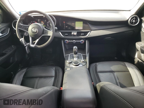 2017 Alfa Romeo Giulia with VIN ZARFAEDN6H7556820, listed as a Copart auction lot 48785203 with 39,241 mi miles. Bid and sale history available at carsss.com. Image 8.