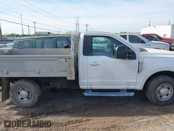 2019 Ford Super Duty F-250 SRW XL with VIN 1FDBF2A67KED43119, listed as a IAAI auction lot 41960793 with 78,028 mi miles. Bid and sale history available at carsss.com. Image 13.