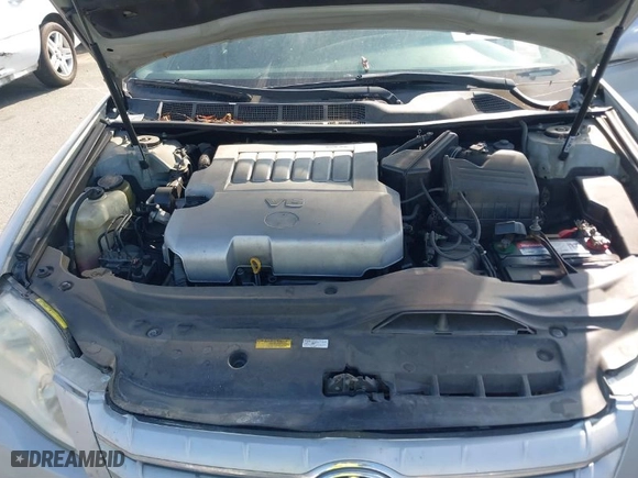 2005 Toyota Avalon XL with VIN 4T1BK36B15U035218, listed as a IAAI auction lot 41901091 with 173,503 mi miles. Bid and sale history available at carsss.com. Image 10.