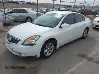 2008 Nissan Altima 2.5 with VIN 1N4AL21E88N546924, listed as a IAAI auction lot 41685591 with 144,537 mi miles. Bid and sale history available at carsss.com. Image 18.