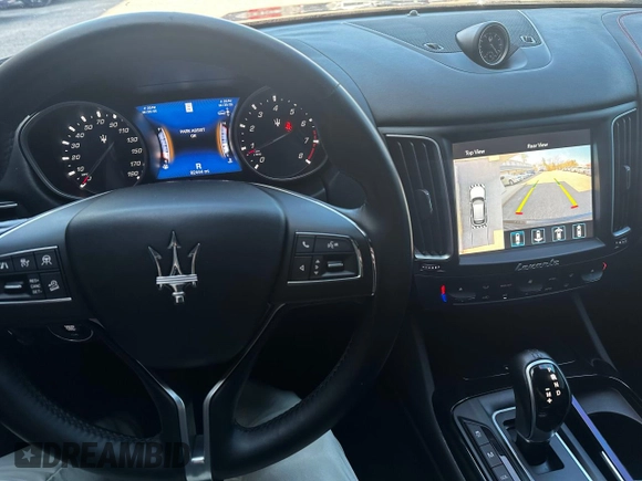 2018 Maserati Levante with VIN ZN661XUA1JX302021, listed as a Copart auction lot 55509055 with 92,444 mi miles and Clean Title. Bid and sale history available at carsss.com. Image 8.