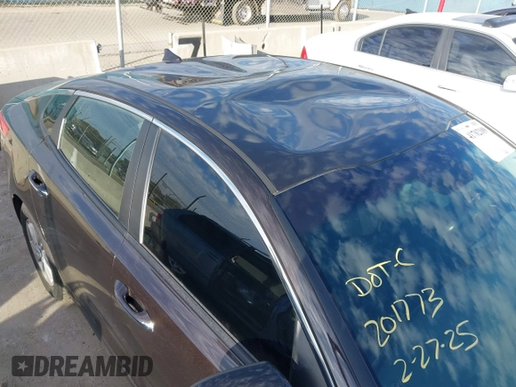 2018 Kia Optima LX with VIN KNAGT4L35J5238723, listed as a IAAI auction lot 41702109 with 66,620 mi miles. Bid and sale history available at carsss.com. Image 6.