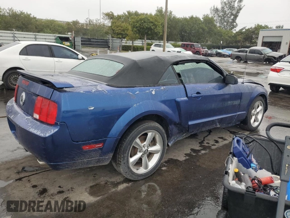 2007 Ford Mustang GT Deluxe with VIN 1ZVFT85H275365353, listed as a Copart auction lot 42509375 with 154,153 mi miles and Salvage Title. Bid and sale history available at DreamBid. Image 3.