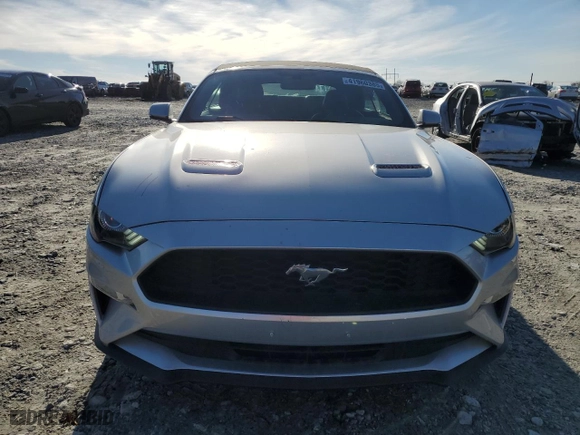2019 Ford Mustang EcoBoost with VIN 1FATP8UH6K5158670, listed as a Copart auction lot 41960385 with NaN miles and Salvage Title. Bid and sale history available at carsss.com. Image 5.