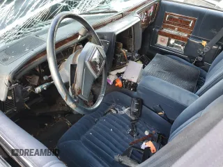 1992 Cadillac Brougham z VIN 1G6DW54E6NR709623, wystawiony jako Copart lot #78206534 z przebiegiem Nie podano mil oraz Nie do naprawy. Historia ofert i sprzedaży dostępna na DreamBid. Obrazek 8.