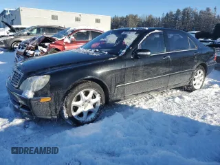 2003 Mercedes-Benz S-Class 4.3L with VIN WDBNG83J13A342008, listed as a Copart auction lot 86048674 with 222,223 mi miles and Salvage Title. Bid and sale history available at carsss.com. Image 1.