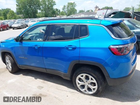 2024 Jeep Compass Latitude с VIN 3C4NJDBNXRT118589, выставлен на аукционе IAAI как лот 42597240 с пробегом 32 098 миль миль и . История ставок и продаж доступна на DreamBid. Изображение 14.