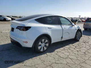 2024 Tesla Model Y Long Range с VIN 7SAYGDEE8RF983067, выставлен на аукционе Copart как лот 61217015 с пробегом 57 082 миль миль и Списание • Salvage title. История ставок и продаж доступна на DreamBid. Изображение 3.