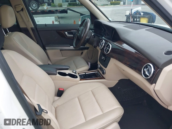 2015 Mercedes-Benz GLK 350 с VIN WDCGG8JB2FG436299, выставлен на аукционе IAAI как лот 42439186 с пробегом 129 313 миль миль и . История ставок и продаж доступна на DreamBid. Изображение 5.