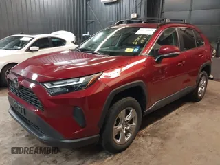 2022 Toyota RAV4 XLE with VIN 2T3P1RFV7NW271577, listed as a IAAI auction lot 42570463 with 20,106 mi miles and . Bid and sale history available at DreamBid. Image 18.