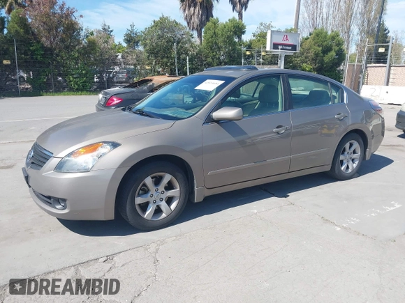 2008 Nissan Altima 2.5 SL with VIN 1N4AL21EX8N444962, listed as a IAAI auction lot 42024684 with 262,819 mi miles. Bid and sale history available at carsss.com. Image 2.